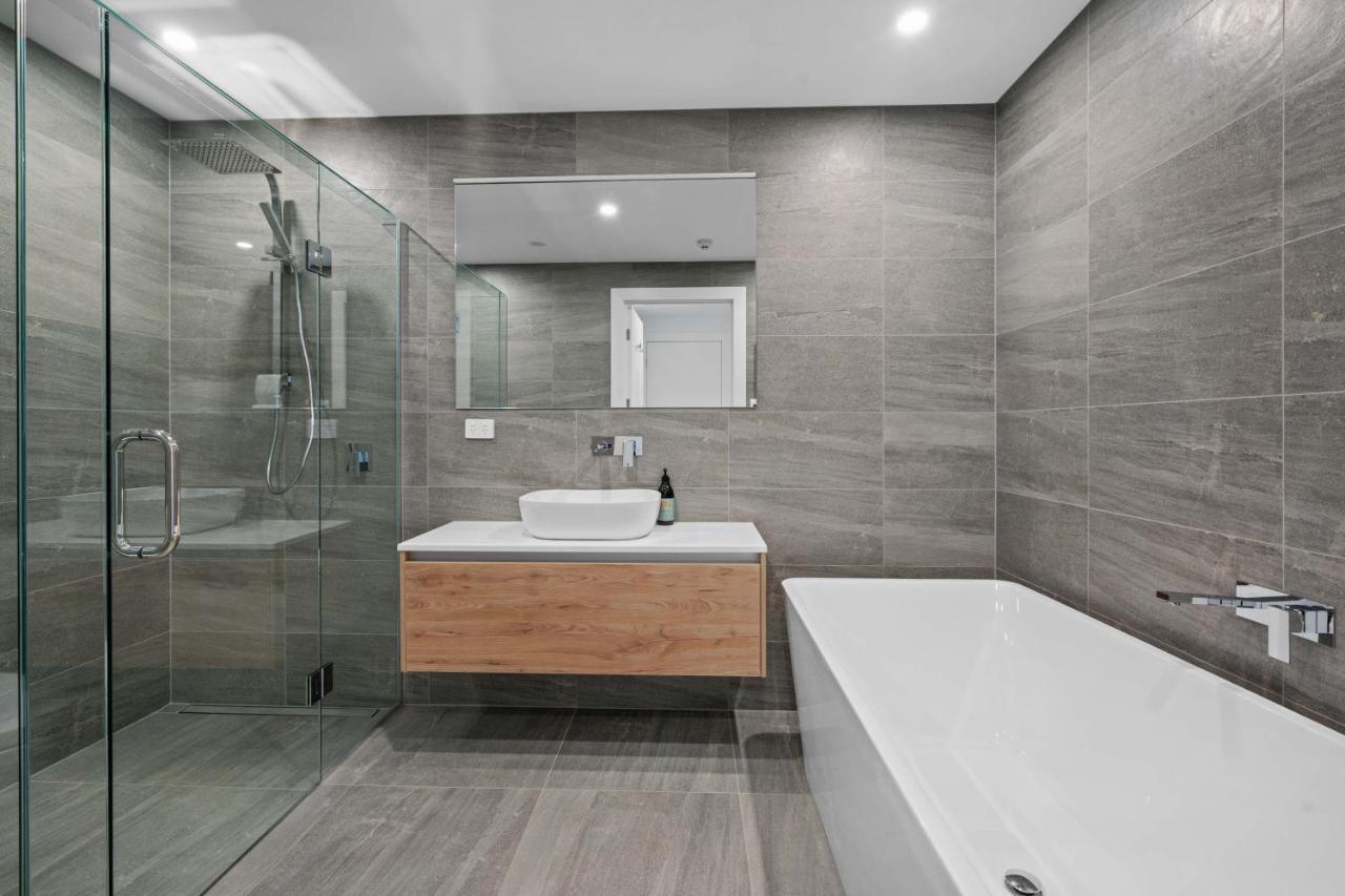 Winona Of Wanaka - Luxury Lakefront Apartment Luaran gambar